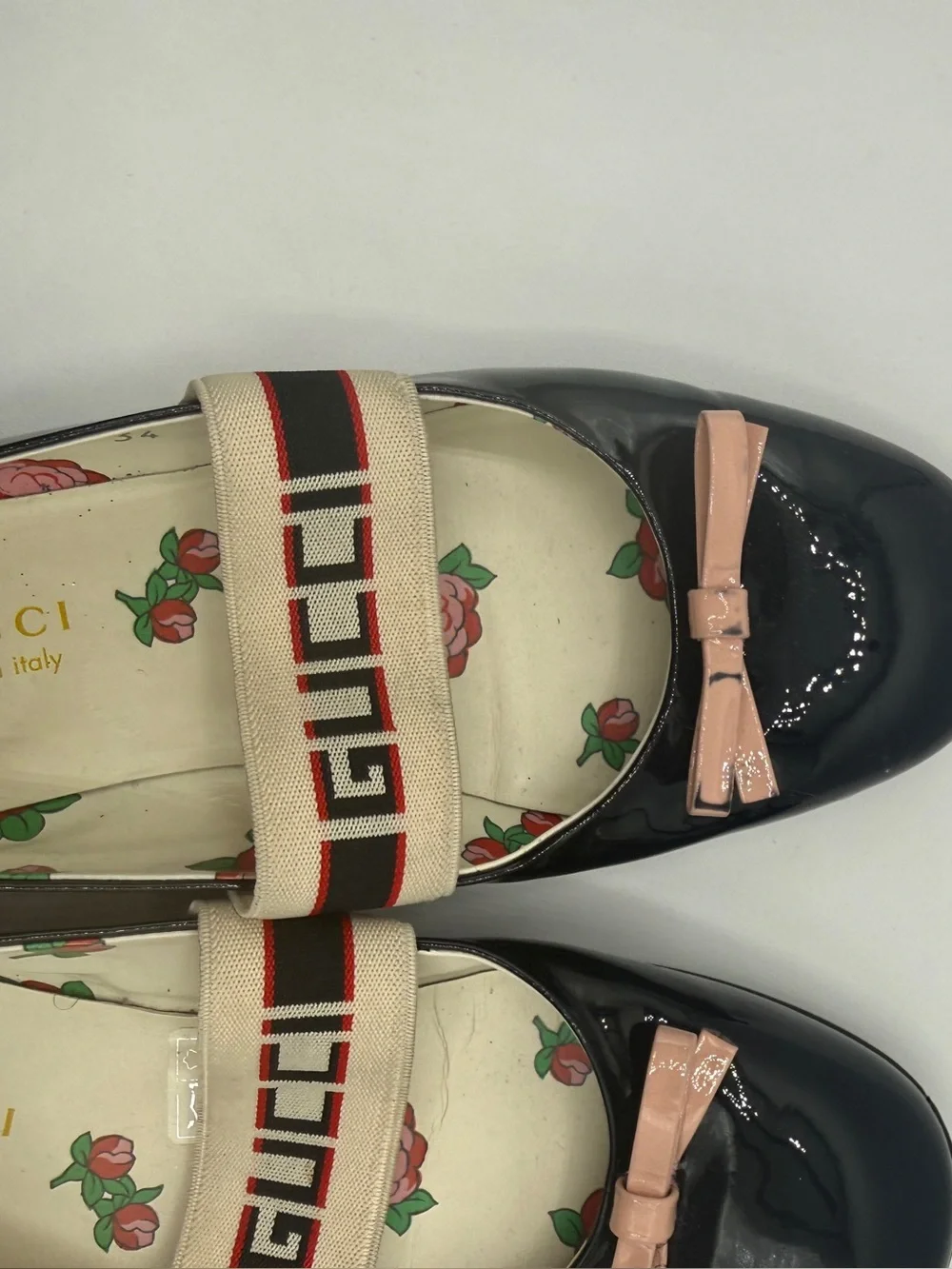 Gucci Kids Navy Patent Leather Ballet Flats with Logo Strap
